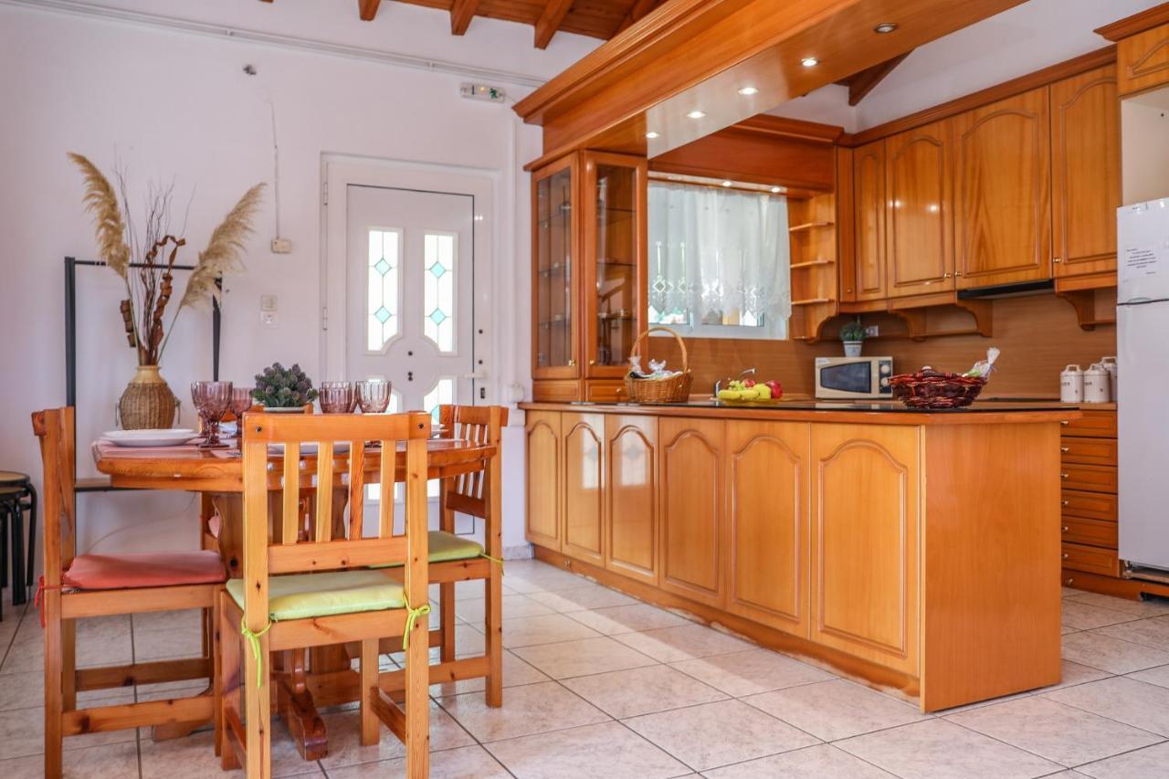 Villa Mitzelos Moni Evaggelistrias Buitenkant foto