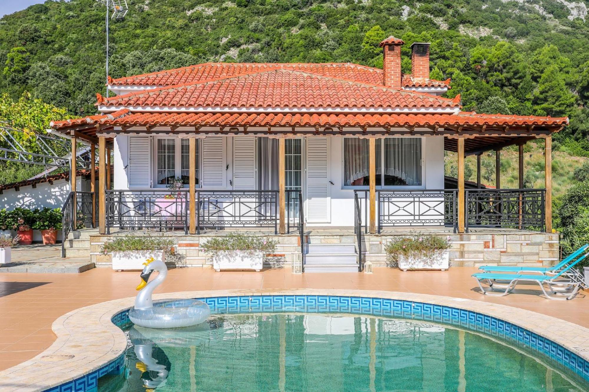 Villa Mitzelos Moni Evaggelistrias Buitenkant foto